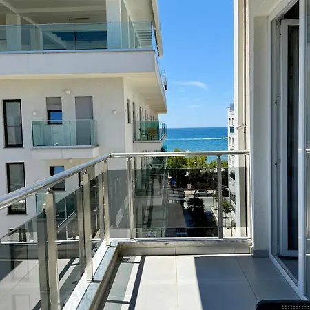 Sea View Nest *
