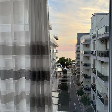 Apartment Sea View Nest