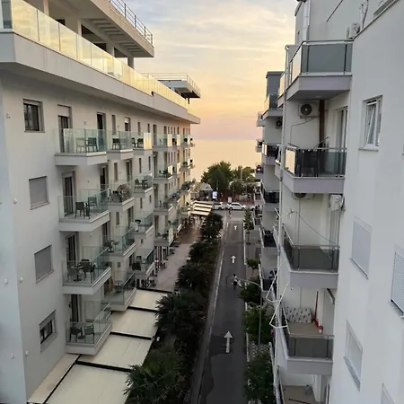 Sea View Nest